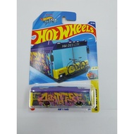 UNGU Hot Wheels Aint Fare Bus Art Cars Purple Lets Race