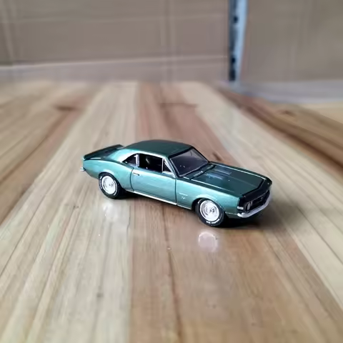 Flawed Die-cast 1:64 Scale 1967 Chevy Camaro Ss Classic Simulation Alloy Model Fan Collectible Home 