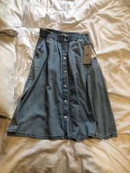 二手 日本 Levis 牛仔裙 原價$5000yen+稅