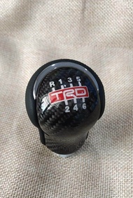 หัวเกียร์ Toyota Revo แบบธรรมดา 5 เกียร์ 6เกียร์  คาร์บอนเคฟล่าผ้าแท้ TRD