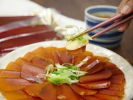 野生一口吃烏魚子
