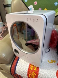 Ecomium 紫外線消毒烘乾機