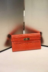 Hermes 橙色亮面鱷魚紋銀包