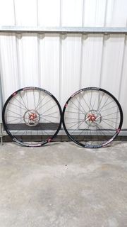 自售登山車碟煞輪組*棘輪聲響亮*登山車自行車二手車GIANT MERIDA!!!