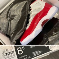 Jordan 11 Retro Cherry (2022) / us8.5