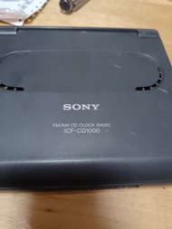 SONY FM/AM. CD CLOCK RADIO ICF-CD1000 三合一CD。時鐘，世界波段收音機。正常