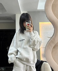 💖พร้อมส่ง💖Fear of God Essentials Hoodie Unisex สําหรับผู้ชาย และผู้หญิง หลวมเสื้อฮู้ดสีเทาอ่อน