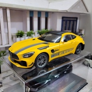 1/18 scale Mercedes-AMG GTR model with steering wheel, horn, lights and engine sound