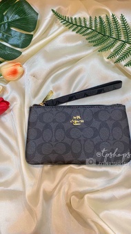 พร้อมส่ง กระเป๋าคล้องมือ กระเป๋าคล้องแขน กระเป๋าสตางค์โค้ช ขนาด 7 “K5