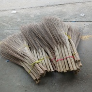 (1 meter high)combo of 5,3,2 coconut brooms and 1 coconut broom to sweep the yard.