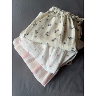 FLORAL COTTON PANTS BY.ONNI || || READ DESCRIPTION