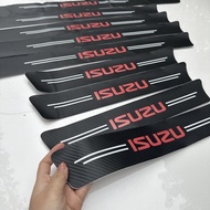 Bộ 9 Miếng Dán Bậc ISUZU Vân Carbon Nẹp Cửa Chống Trầy Xước Bậc Cửa Ôtô Isuzu / New Isuzu D-max / Mu