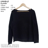 UNIQLO Sweater Off Shoulder Sweater Wanita Thrift Shop