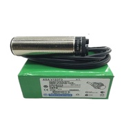 Xs530b1mal2 Schneider Inductor Sensor EW6HY