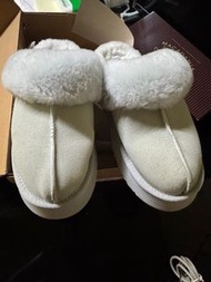 Ugg毛毛拖鞋，最hit嘅鞋
