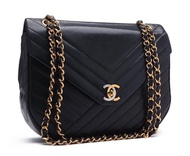 中古Chanel Vintage  小羊皮V字縫線24cm巴黎限定 金銀扣