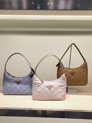 限時減價 英國代購 英國outlet直送 PRADA 普拉達 菱格 手袋 單肩包 手提包 Nylon small bag 兩用 單肩袋 斜咩袋 多色 手挽袋 返工袋 行街 禮物 聖誕禮物 生日禮物 情