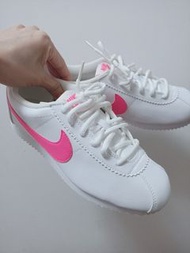 全新粉色Nike阿甘鞋
