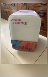 Good Molecules Mini Fridge 迷你雪櫃 Hot and Cold Temperature