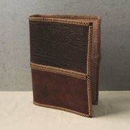 【城市說夢人 】 手縫皮革書套 A4 資料夾 三孔圓形夾 書套