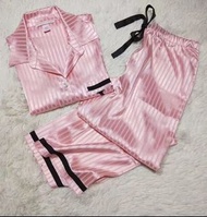 全新正品Victoria Secret 性感睡衣Victoria secret 睡袍 staycation Victoria secret 睡衣閨蜜裝Victoria secret 睡裙Victori