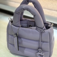 Coach 雲朵澎澎枕頭包 mini pillow tote