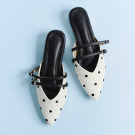 [แนะนำเผื่อ +2 เท่านั้น] Flynn - Kitten heels in Polka dots รองเท้าหัวแหลม ลายจุด ส้น 1 นิ้ว ไม่บีบห