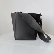 Celine賽琳Sangle Bucket純灰色牛皮單肩包水桶包