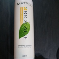 [CLEARANCE] MATRIX BIOLAGE SMOOTHING SHAMPOO 230ML