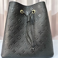 LV neonoe MM黑牛皮壓紋水桶包