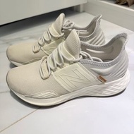 New Balance Fresh Foam Roav 女士運動鞋 波鞋 Sneakers