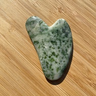 Moss In Snow Gua Sha Collection กัวซา นวดหน้า หินสะสม หิน หายาก