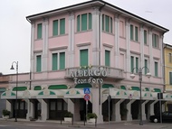 艾爾伯格里昂多羅餐廳酒店 (Albergo Ristorante Leon d'Oro)