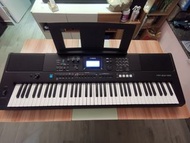 數碼鍵琴Yamaha PSR-EW425, 可用AA電池外出 Busking 使用 (連AC變壓器及Pedal)