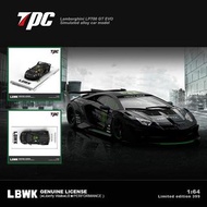TPC 1:64合金模型！Aventador LP700-GT EVO Black Monster。啞膠力白色底座。