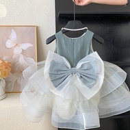 B535 Girls' Dress Bow-Decorated At The Back