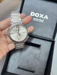 Doxa Swiss Made 手錶