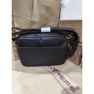 Extreme leather sling beg