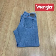 Second-Hand Wrangler Jeans Waist 34 Inches Length 41