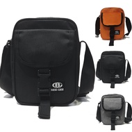 Túi đeo chéo nam nữ thời trang BEE GEE 0120 A để điện thoại ipad chống thấm nước đẹp giá rẻ chất lượ