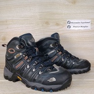 รองเท้ามือสอง THE NORTH FACE 37-37.5/23.5 cm. (GORE-TEX กันน้ำ)