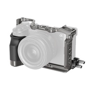 SmallRig “HawkLock” Quick Release Cage Kit with Silicone Handle for Sony Alpha a7C II / 7CR 5198