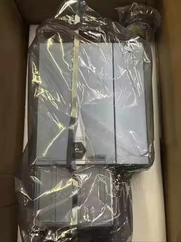 AN Original Bitmain Antminer S21 200TH/s SHA-256 BTC ASIC Miner