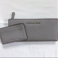 Michael Kors long wallet .purse with card holder/MK 女裝灰色長銀包連卡套/全新現貨/100%正貨