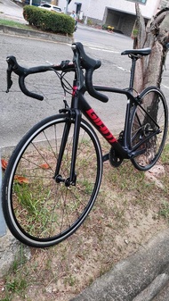 物品名稱: GIANT ADVANCED TCR PRO 碳纖維公路車