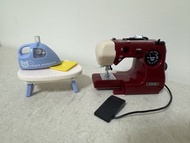 日本電器扭蛋 熨斗 裁縫機 裁紉機 衣車 Janome Sewing Machine