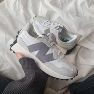New Balance 327 灰白配色