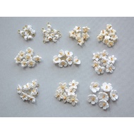 SZ344 Elegant Pearl White Mini Resin Flower Pendant Collection DIY Winding Finished Product 4pcs/Pac