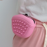 Pet Silicone Dog Food Bag Training Bag Dog Snack Bag Dog Training Waist Bag Portable Dog Snack Bag S