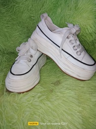 ukay adult shoes